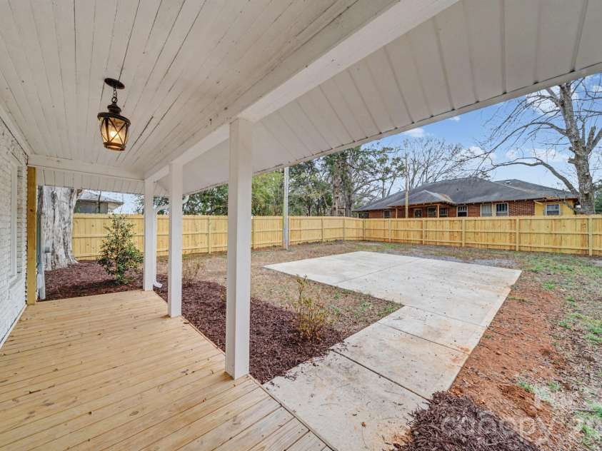 1132 Main Street, Albemarle, NC 28001.  MLS# CAR4350387, YatesRealty ID 16434. 