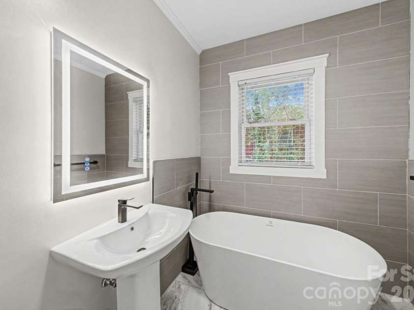 1132 Main Street, Albemarle, NC 28001.  MLS# CAR4350387, YatesRealty ID 16434. 