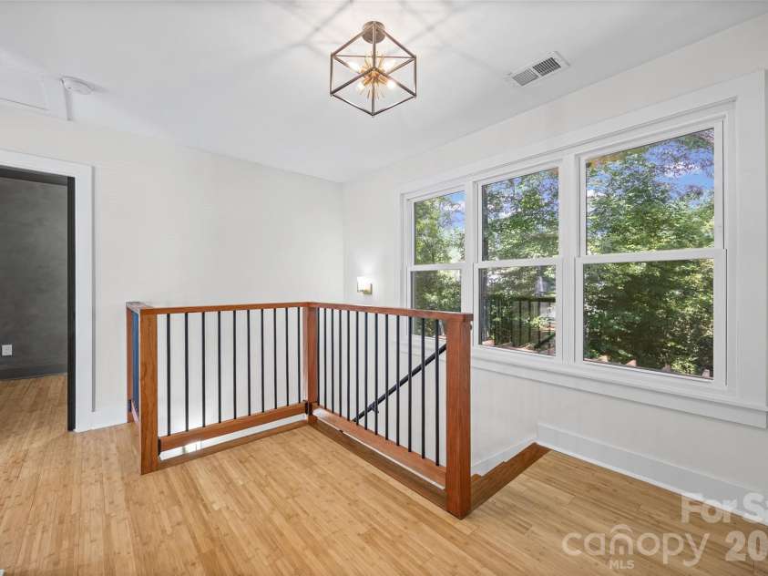 4910 Valley Stream Road, Charlotte, NC 28209.  MLS# CAR4401930, YatesRealty ID 16435. 