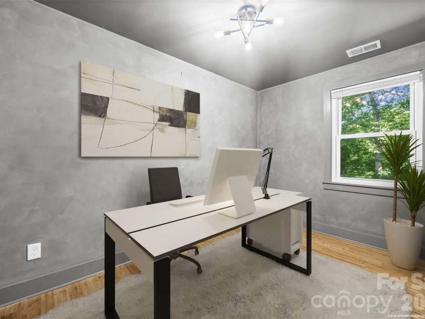 4910 Valley Stream Road, Charlotte, NC 28209.  MLS# CAR4401930, YatesRealty ID 16435. 