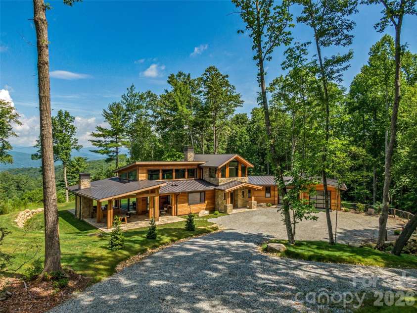 30 Banks Lane, Brevard, NC 28712.  MLS# CAR4367938, YatesRealty ID 16436. 