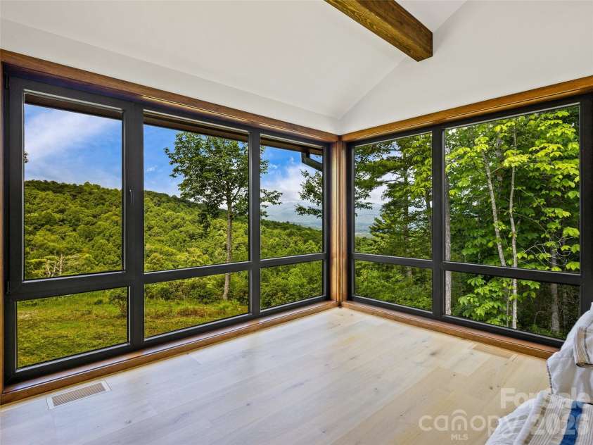 30 Banks Lane, Brevard, NC 28712.  MLS# CAR4367938, YatesRealty ID 16436. 