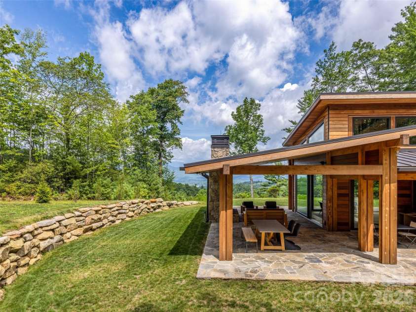 30 Banks Lane, Brevard, NC 28712.  MLS# CAR4367938, YatesRealty ID 16436. 