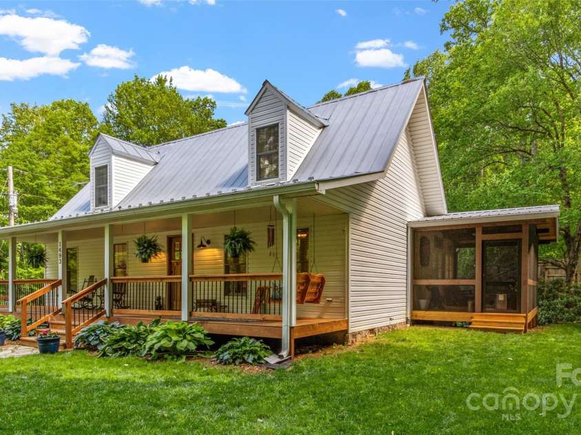 1493 Upper Browns Creek Road, Burnsville, NC 28714.  MLS# CAR4261029, YatesRealty ID 16437. 