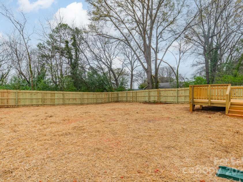 576 Reid Street, Belmont, NC 28012.  MLS# CAR4228458, YatesRealty ID 16438. 