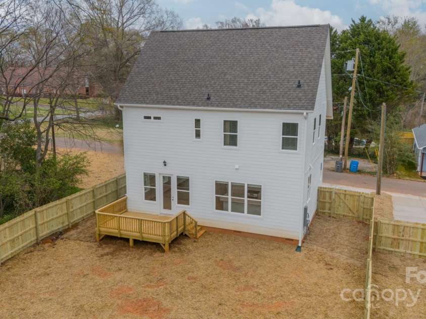 576 Reid Street, Belmont, NC 28012.  MLS# CAR4228458, YatesRealty ID 16438. 