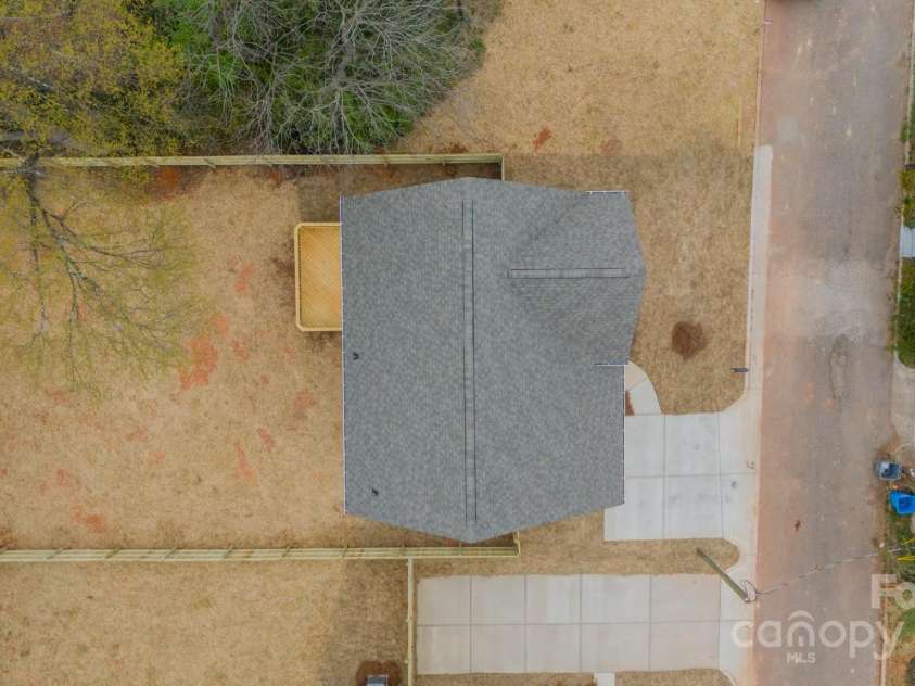 576 Reid Street, Belmont, NC 28012.  MLS# CAR4228458, YatesRealty ID 16438. 