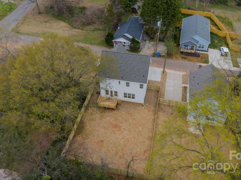 576 Reid Street, Belmont, NC 28012.  MLS# CAR4228458, YatesRealty ID 16438. 