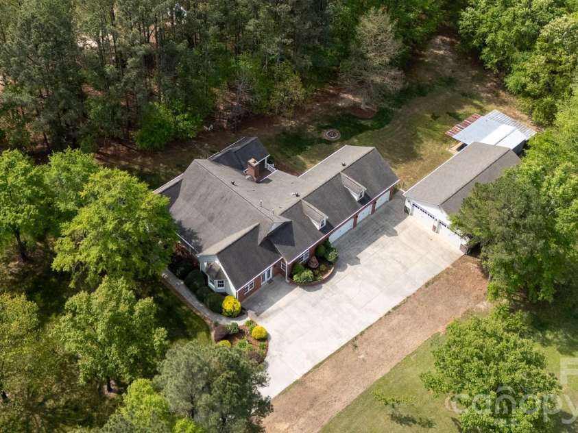 4307 Edgeland Road, Edgemoor, SC 29712.  MLS# CAR4367911, YatesRealty ID 16439. 