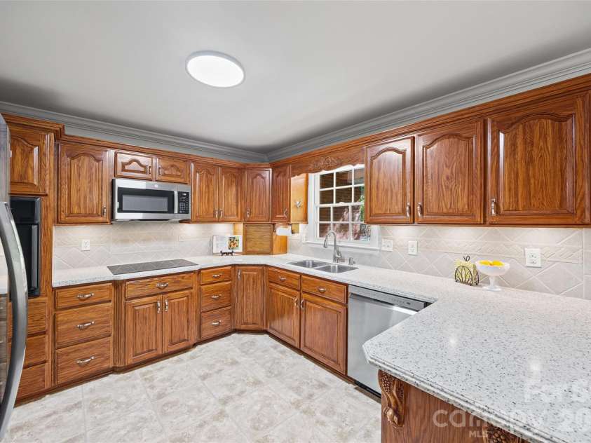 4307 Edgeland Road, Edgemoor, SC 29712.  MLS# CAR4367911, YatesRealty ID 16439. 