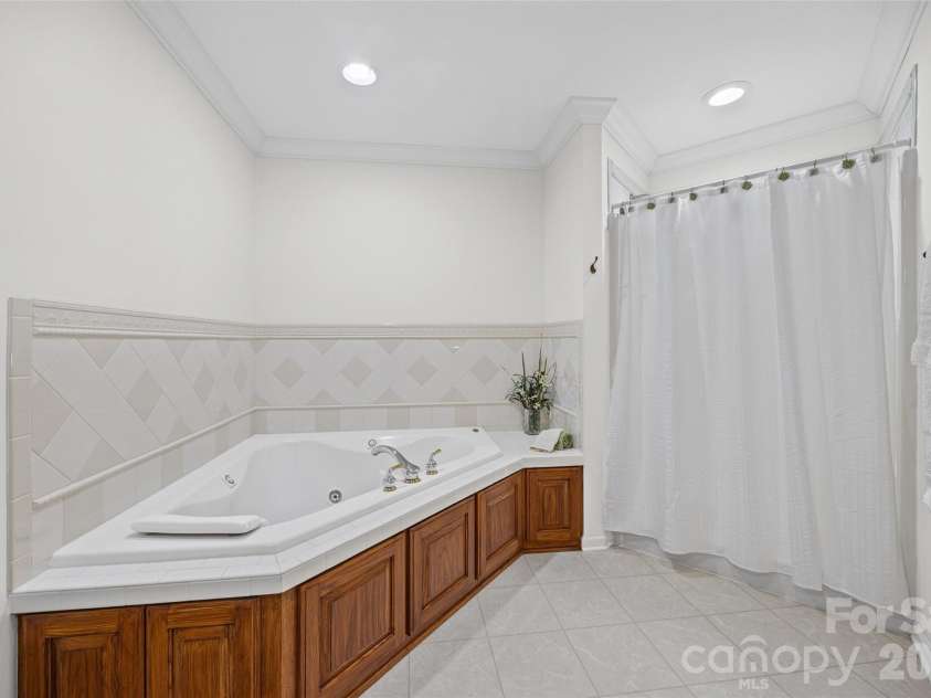 4307 Edgeland Road, Edgemoor, SC 29712.  MLS# CAR4367911, YatesRealty ID 16439. 
