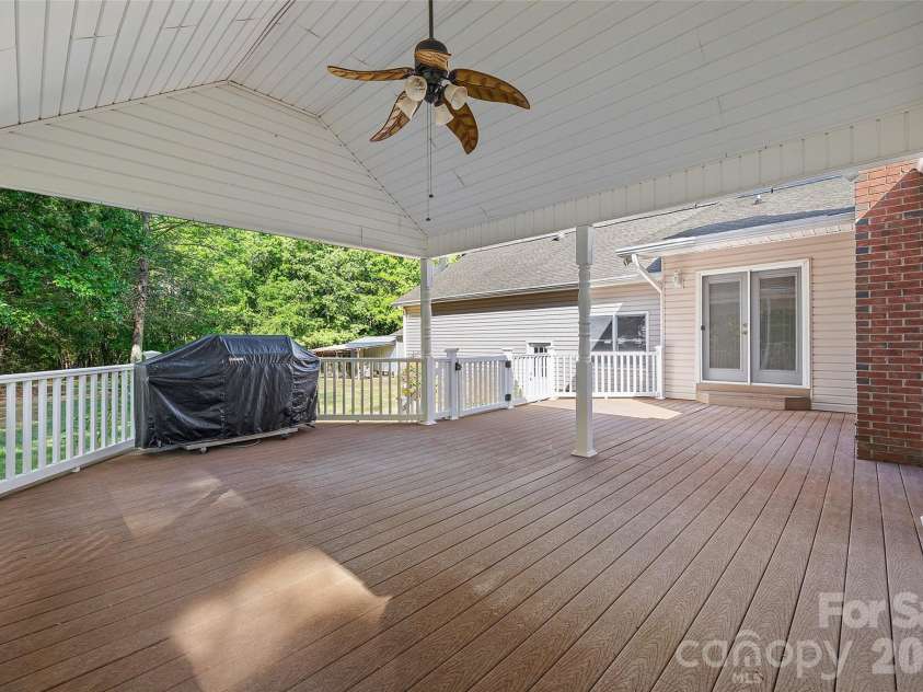 4307 Edgeland Road, Edgemoor, SC 29712.  MLS# CAR4367911, YatesRealty ID 16439. 