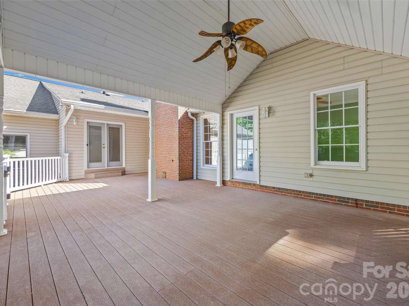 4307 Edgeland Road, Edgemoor, SC 29712.  MLS# CAR4367911, YatesRealty ID 16439. 