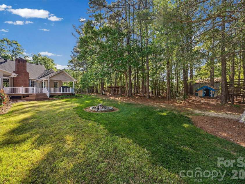 4307 Edgeland Road, Edgemoor, SC 29712.  MLS# CAR4367911, YatesRealty ID 16439. 