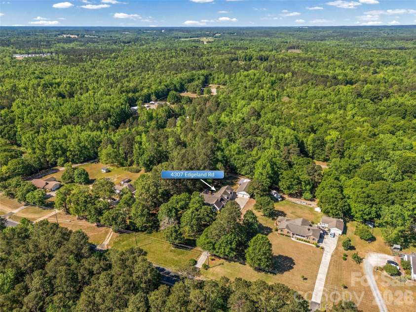 4307 Edgeland Road, Edgemoor, SC 29712.  MLS# CAR4367911, YatesRealty ID 16439. 