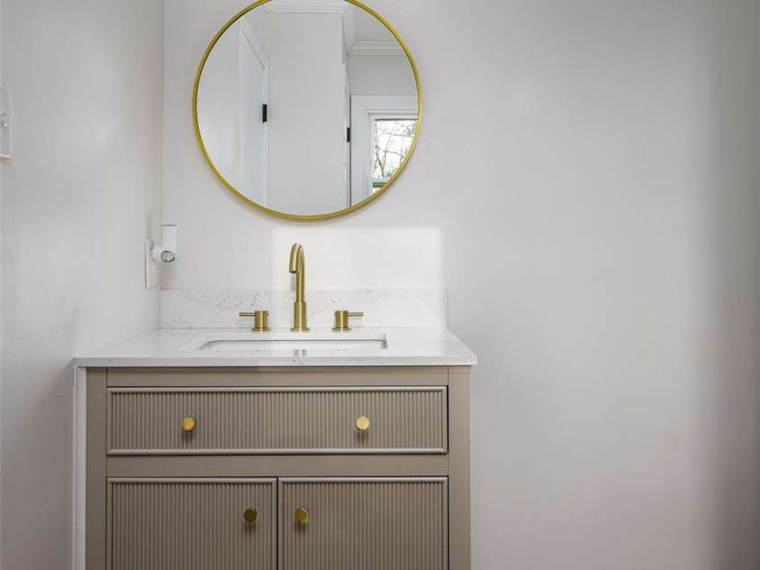 277 Sunset Boulevard, Lexington, NC 27292.  MLS# CAR4231406, YatesRealty ID 1644. 