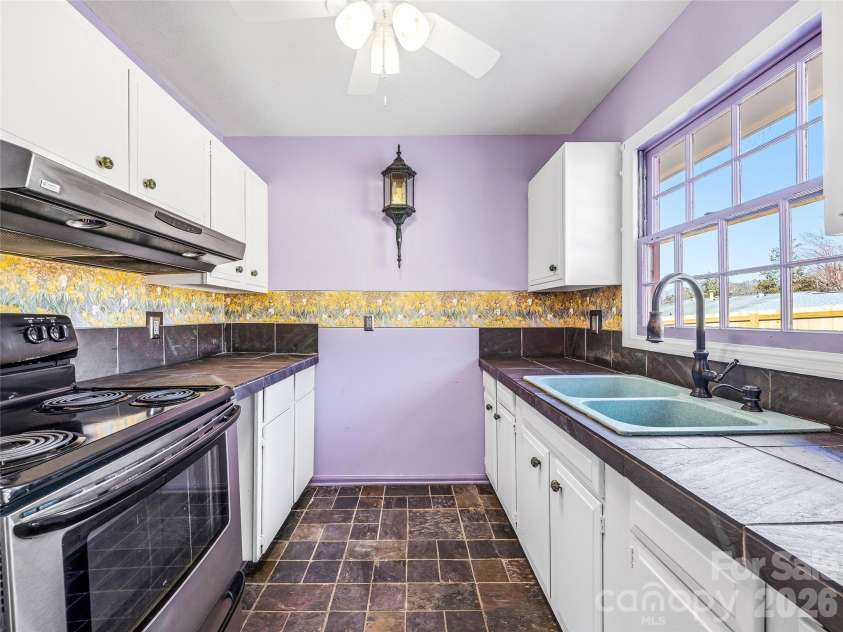 34 Southwicke Drive, Arden, NC 28704.  MLS# CAR4341625, YatesRealty ID 1644. 
