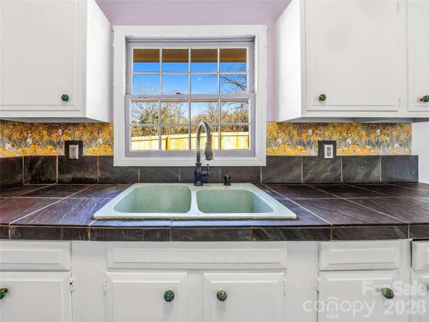 34 Southwicke Drive, Arden, NC 28704.  MLS# CAR4341625, YatesRealty ID 1644. 