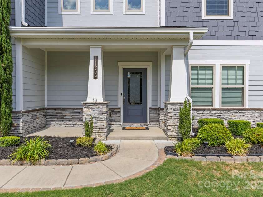 11209 Flenniken Court, Charlotte, NC 28277.  MLS# CAR4263518, YatesRealty ID 16440. 