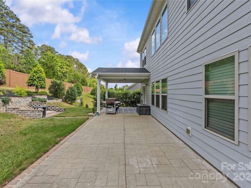 11209 Flenniken Court, Charlotte, NC 28277.  MLS# CAR4263518, YatesRealty ID 16440. 