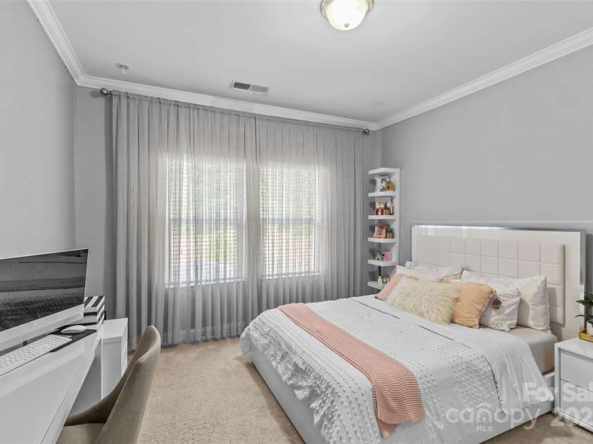 11209 Flenniken Court, Charlotte, NC 28277.  MLS# CAR4333746, YatesRealty ID 16440. 