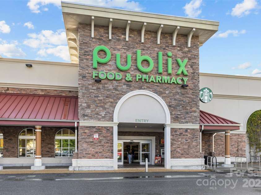 11209 Flenniken Court, Charlotte, NC 28277.  MLS# CAR4333746, YatesRealty ID 16440. 