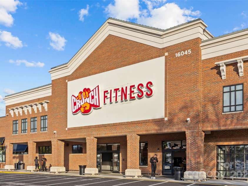 11209 Flenniken Court, Charlotte, NC 28277.  MLS# CAR4333746, YatesRealty ID 16440. 