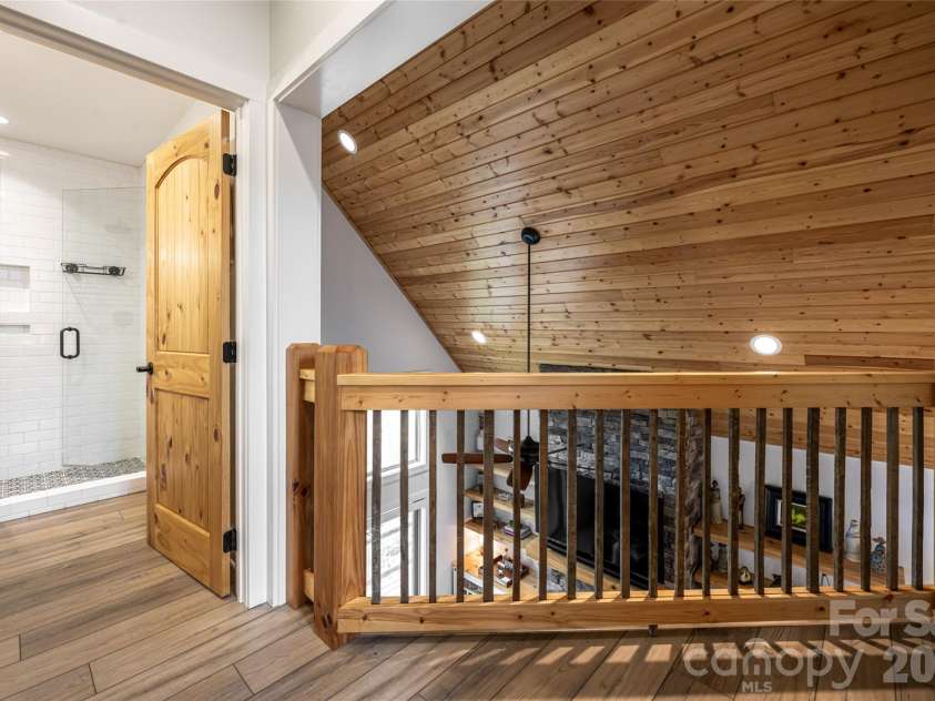 366 Signature Row Boulevard, Waynesville, NC 28785.  MLS# CAR4373679, YatesRealty ID 16440. Loft