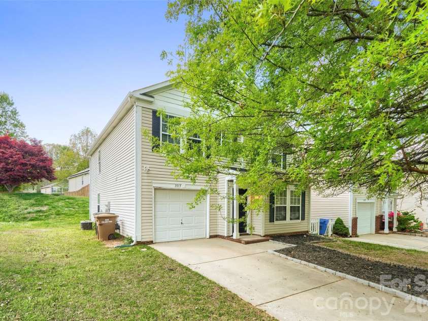2013 Beckwith Lane, Waxhaw, NC 28173.  MLS# CAR4349536, YatesRealty ID 16441. Exterior Front