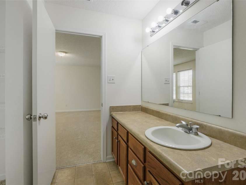 2013 Beckwith Lane, Waxhaw, NC 28173.  MLS# CAR4349536, YatesRealty ID 16441. Primary Bathroom