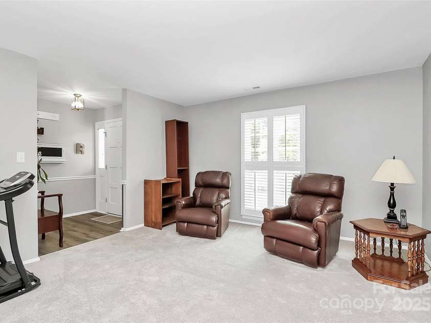 10024 Tealridge Lane, Charlotte, NC 28277.  MLS# CAR4262628, YatesRealty ID 16442. 