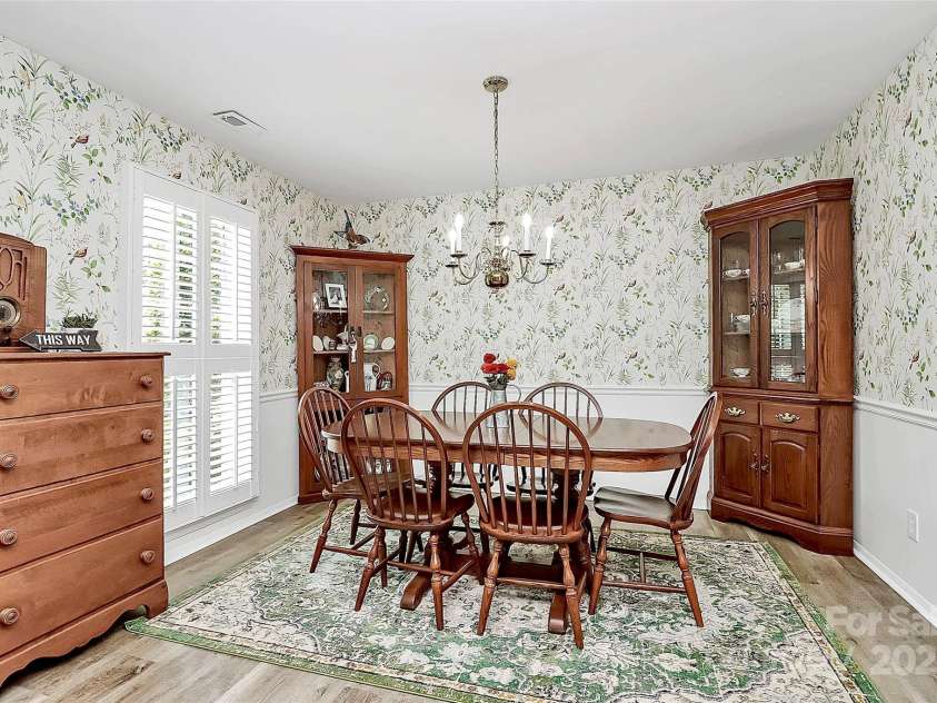 10024 Tealridge Lane, Charlotte, NC 28277.  MLS# CAR4262628, YatesRealty ID 16442. 