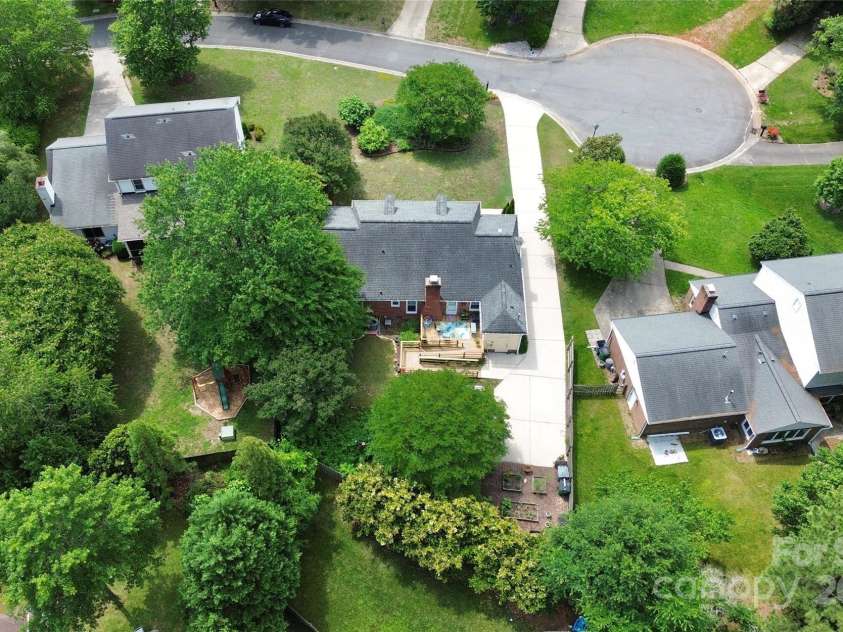 10024 Tealridge Lane, Charlotte, NC 28277.  MLS# CAR4262628, YatesRealty ID 16442. 