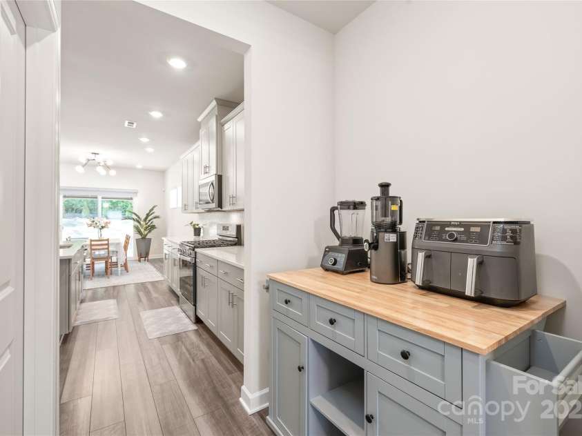 1020 Clementine Road, Monroe, NC 28110.  MLS# CAR4248549, YatesRealty ID 16443. 