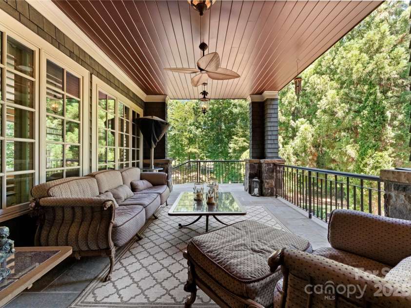 13837 Grand Palisades Parkway, Charlotte, NC 28278.  MLS# CAR4259254, YatesRealty ID 16445. 