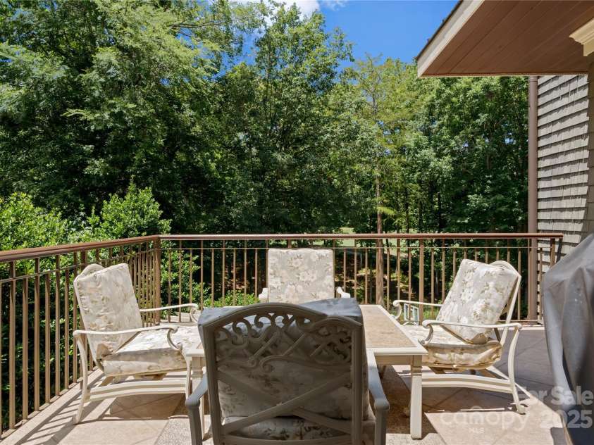 13837 Grand Palisades Parkway, Charlotte, NC 28278.  MLS# CAR4259254, YatesRealty ID 16445. 