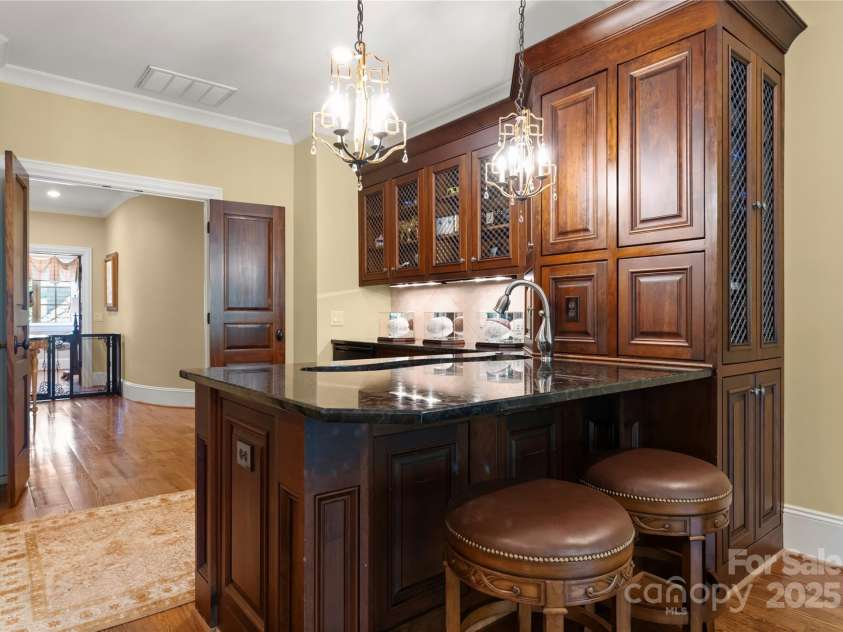 13837 Grand Palisades Parkway, Charlotte, NC 28278.  MLS# CAR4259254, YatesRealty ID 16445. 