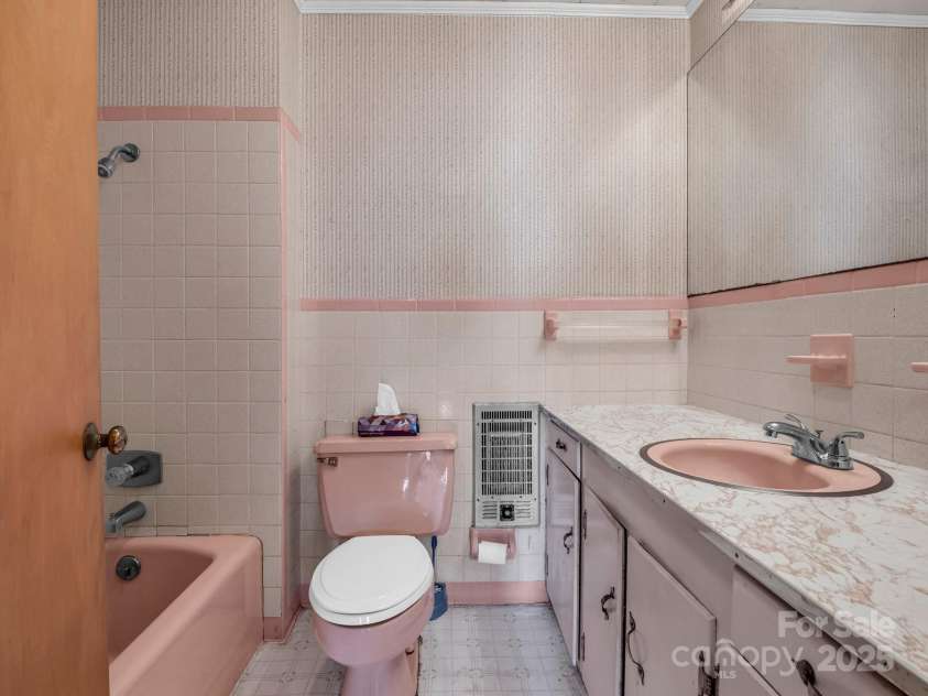 6 Rachel Bell Road, Mill Spring, NC 28756.  MLS# CAR4311830, YatesRealty ID 16446. Guest/hall bath needs updates