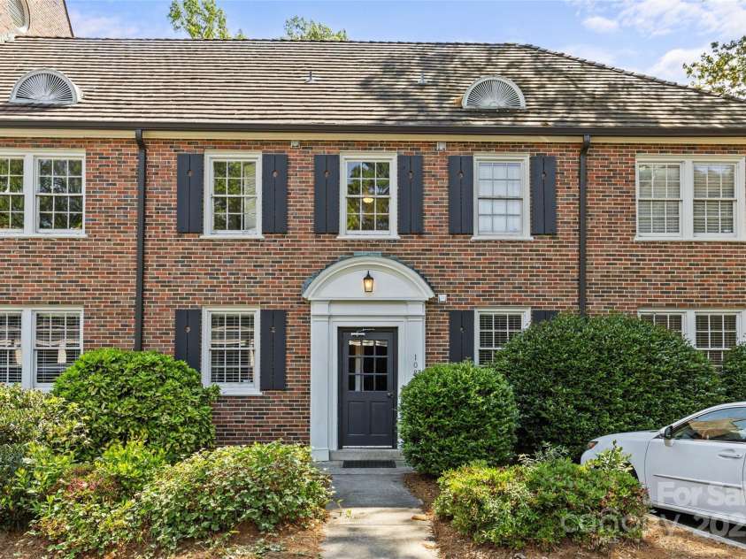108 Colville Road, Charlotte, NC 28207.  MLS# CAR4233402, YatesRealty ID 16447. 
