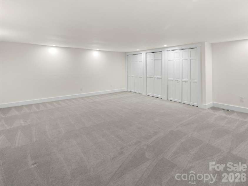 3501 Timber Trail, Asheville, NC 28804.  MLS# CAR4357759, YatesRealty ID 16447. 