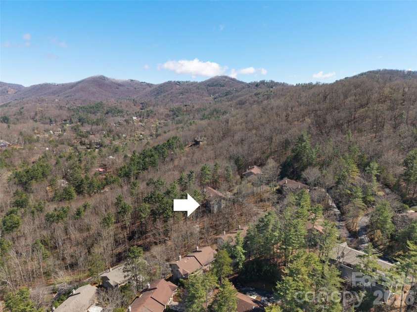 3501 Timber Trail, Asheville, NC 28804.  MLS# CAR4357759, YatesRealty ID 16447. 