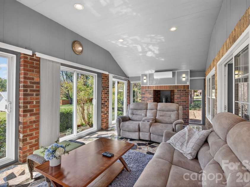 1370 Julius Drive, Salisbury, NC 28147.  MLS# CAR4368921, YatesRealty ID 16448. 