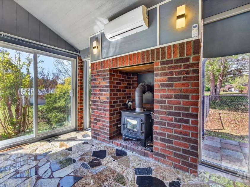 1370 Julius Drive, Salisbury, NC 28147.  MLS# CAR4368921, YatesRealty ID 16448. 