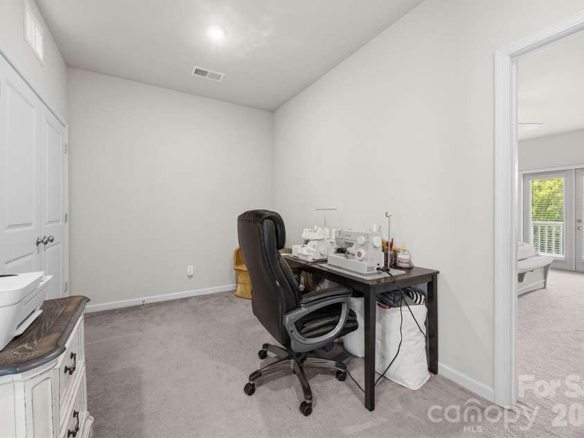 204 Overstone Court, Fort Mill, SC 29715.  MLS# CAR4369721, YatesRealty ID 16450. Loft