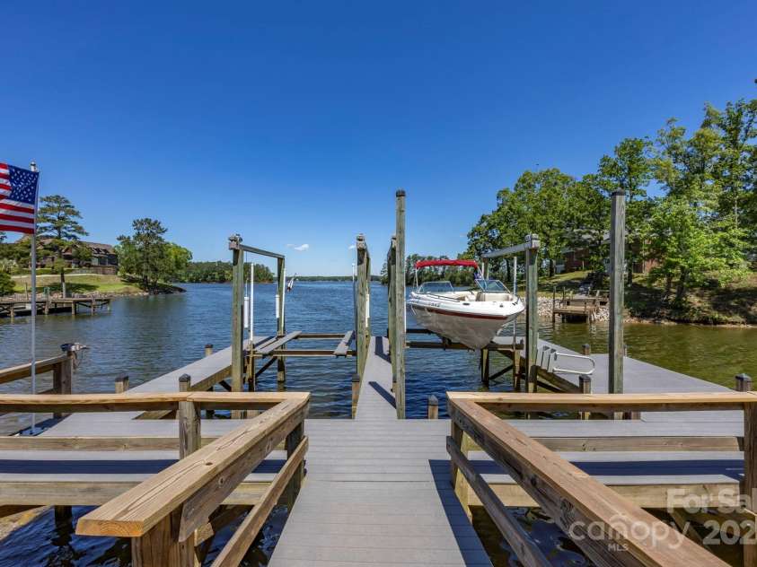 2102 Lake Road, Ridgeway, SC 29130.  MLS# CAR4256737, YatesRealty ID 16450. Composite decking, 2 boat lifts w/ remote controls 7000lb & 4500lb