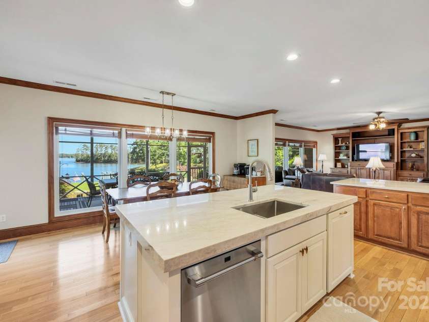 2102 Lake Road, Ridgeway, SC 29130.  MLS# CAR4256737, YatesRealty ID 16450. Stunning Taj Mahal quartzite countertops. The open concept is fantastic for entertaining!