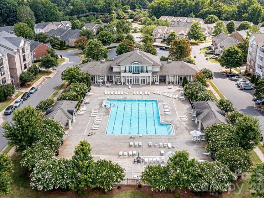4350 Park South Station Boulevard, Charlotte, NC 28210.  MLS# CAR4429602, YatesRealty ID 16453. Pool