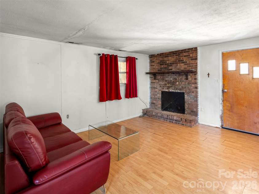 45 Gash Farm Road, Asheville, NC 28805.  MLS# CAR4339875, YatesRealty ID 16455. 