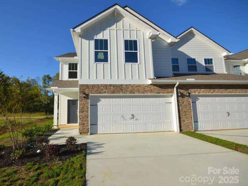 119 Sugg Trail, Weaverville, NC 28787.  MLS# CAR4286558, YatesRealty ID 16456. 