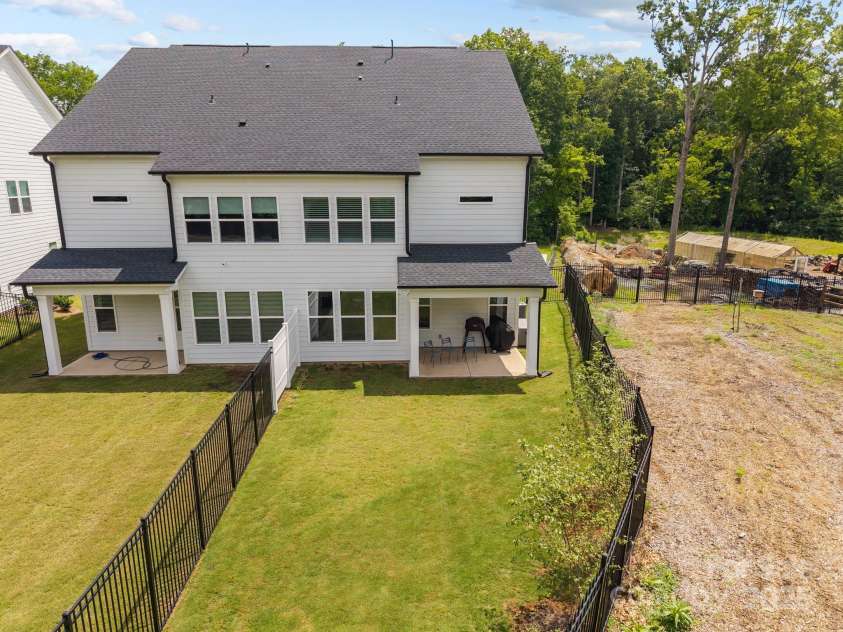 6032 Corbin Woods Court, Charlotte, NC 28226.  MLS# CAR4263567, YatesRealty ID 16456. Fenced Back Yard!